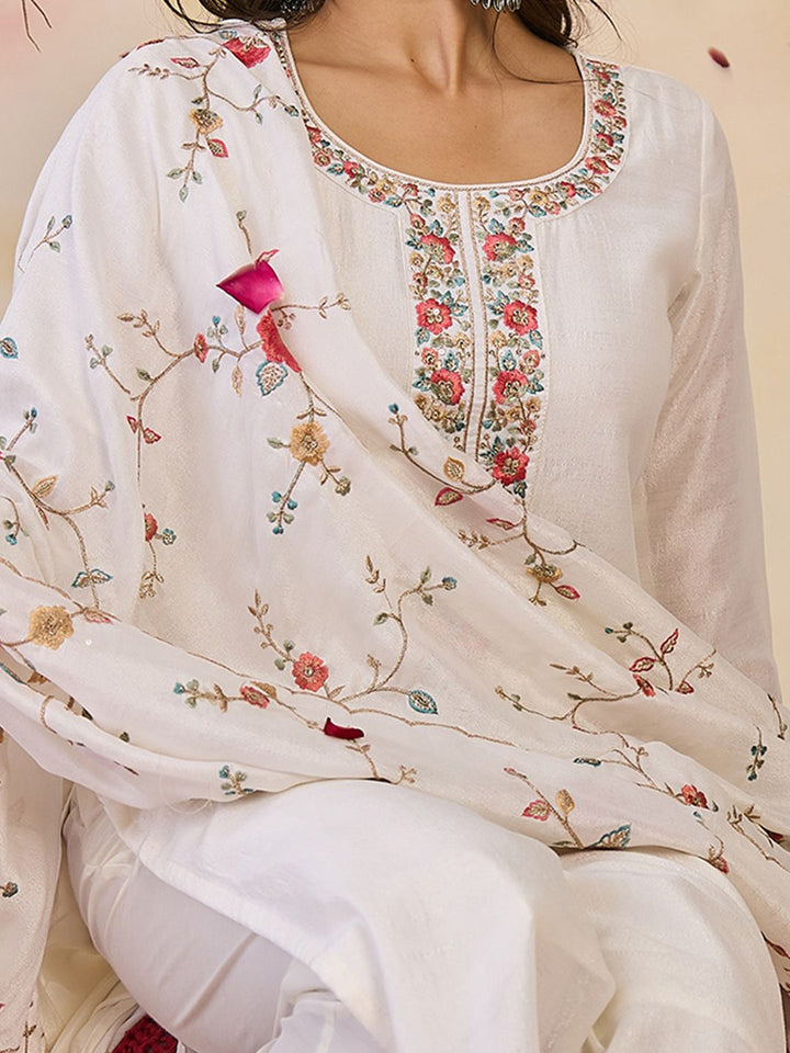 Indo Era Women Floral Embroidered Regular Thread Work Kurta with Trousers & With Dupatta
