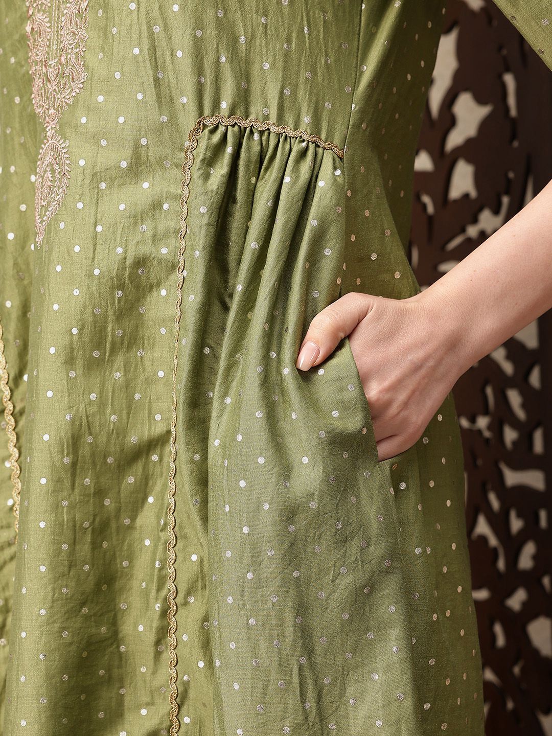 House of Pataudi Polka Dot Printed Sequinned A-Line Jashn Kurta