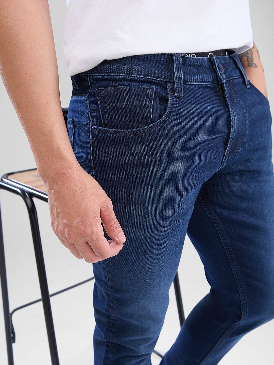 SPYKAR Men Slim Fit Low-Rise Light Fade Clean Look Stretchable Jeans