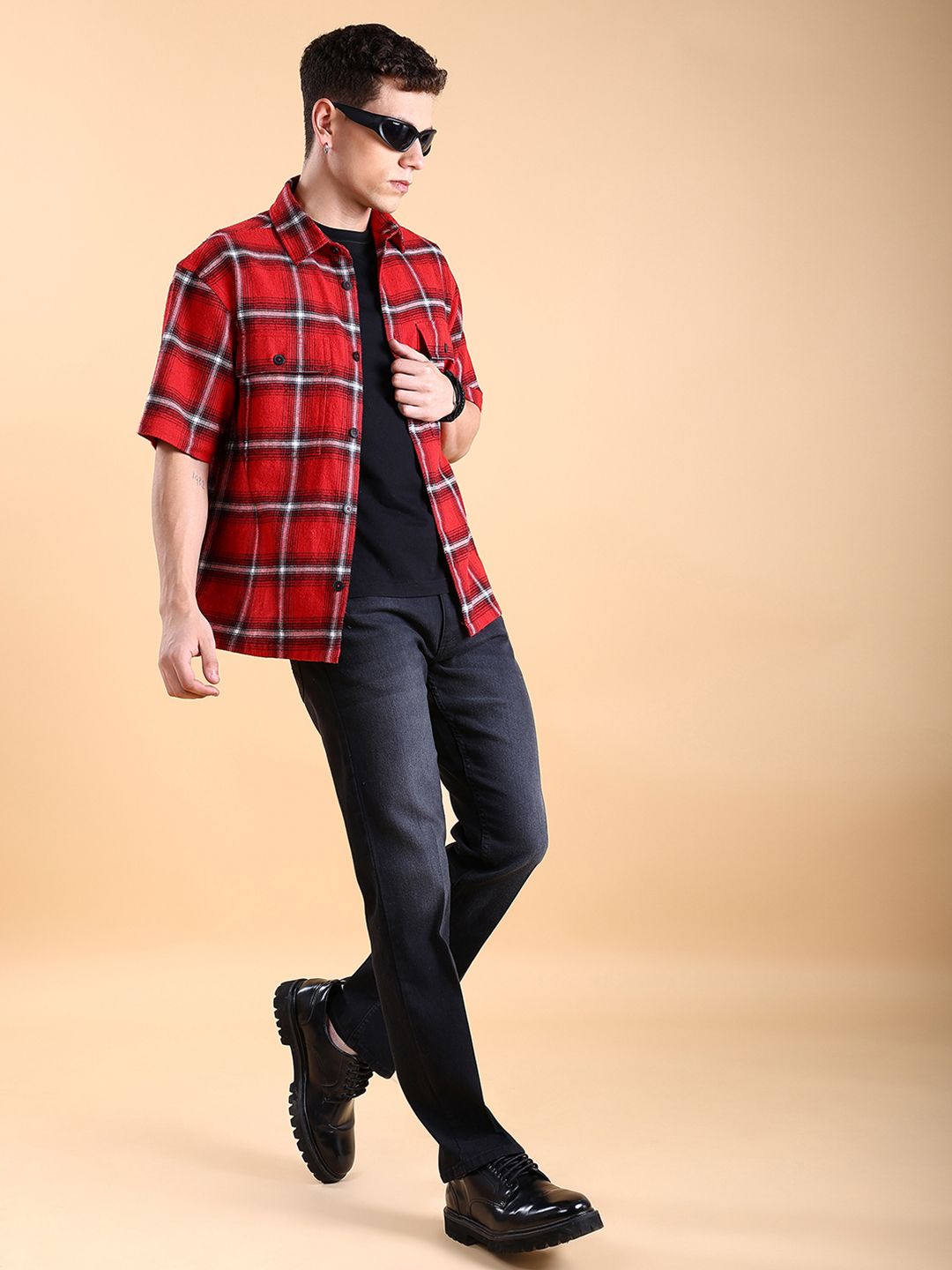 HIGHLANDER Men Straight Fit Clean Look Stretchable Jeans