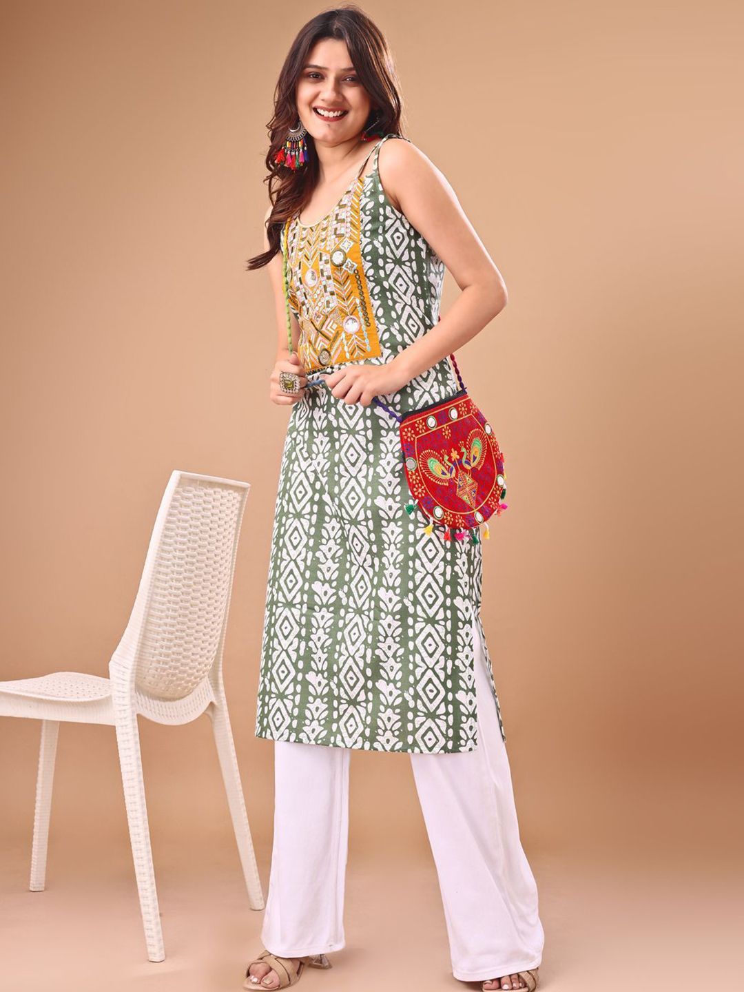 KALINI Women Dyed Patchwork Kurta