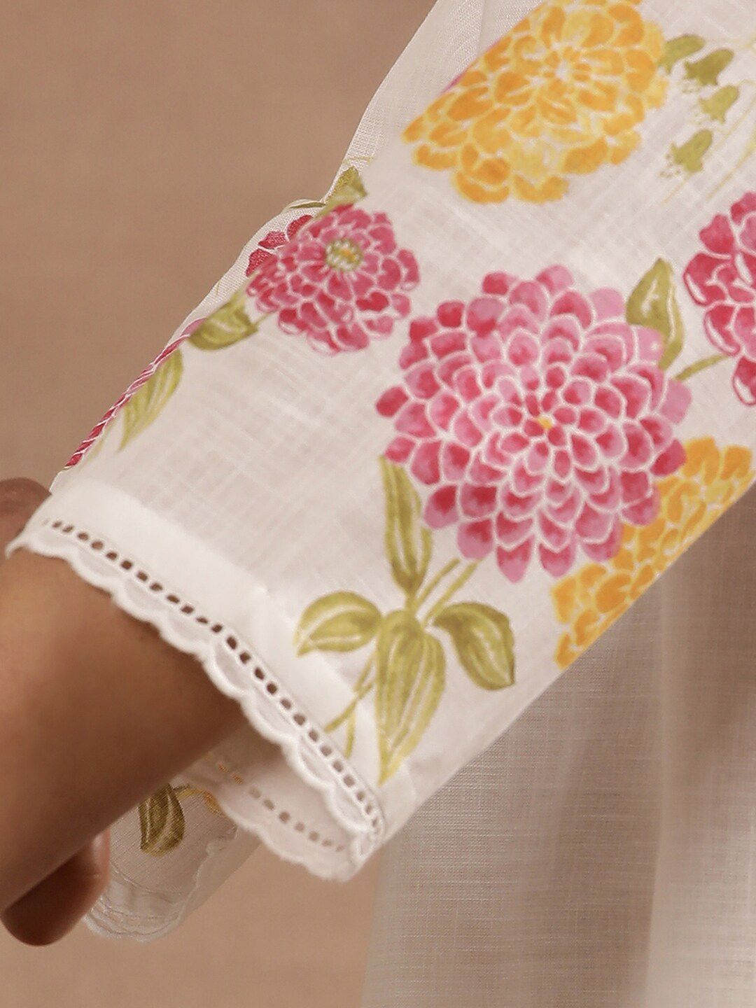 W Floral Printed Keyhole Neck Thread Work Straight Pure Cotton Straight Kurta