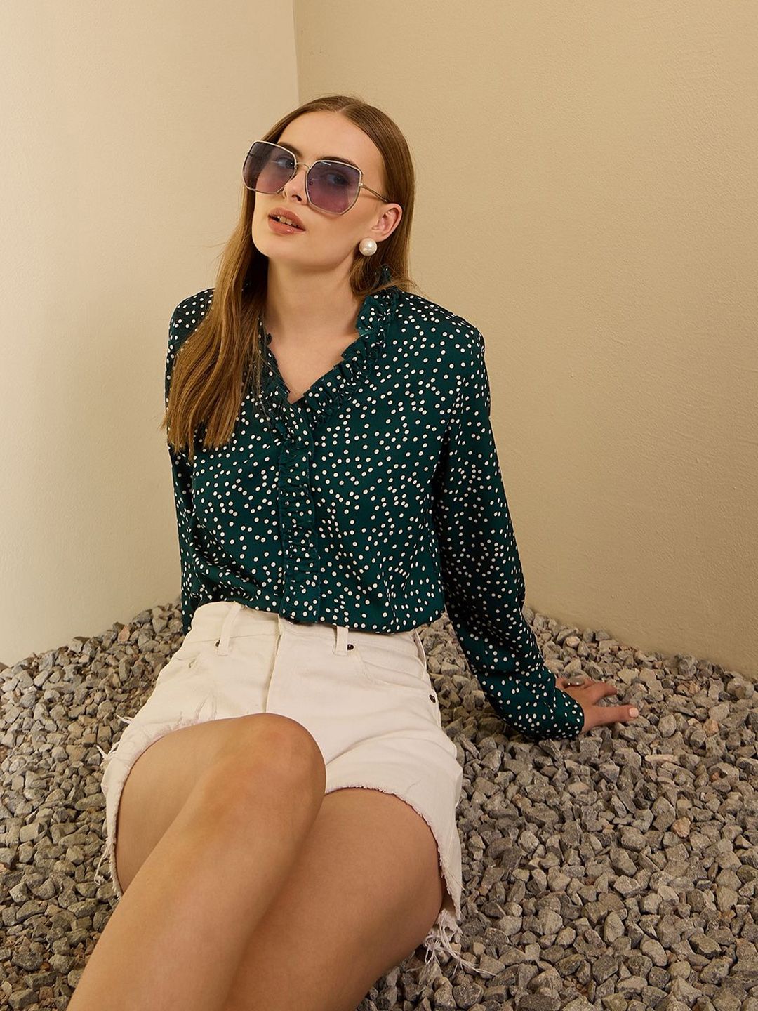 Berrylush V-Neck Polka Dots Printed Top