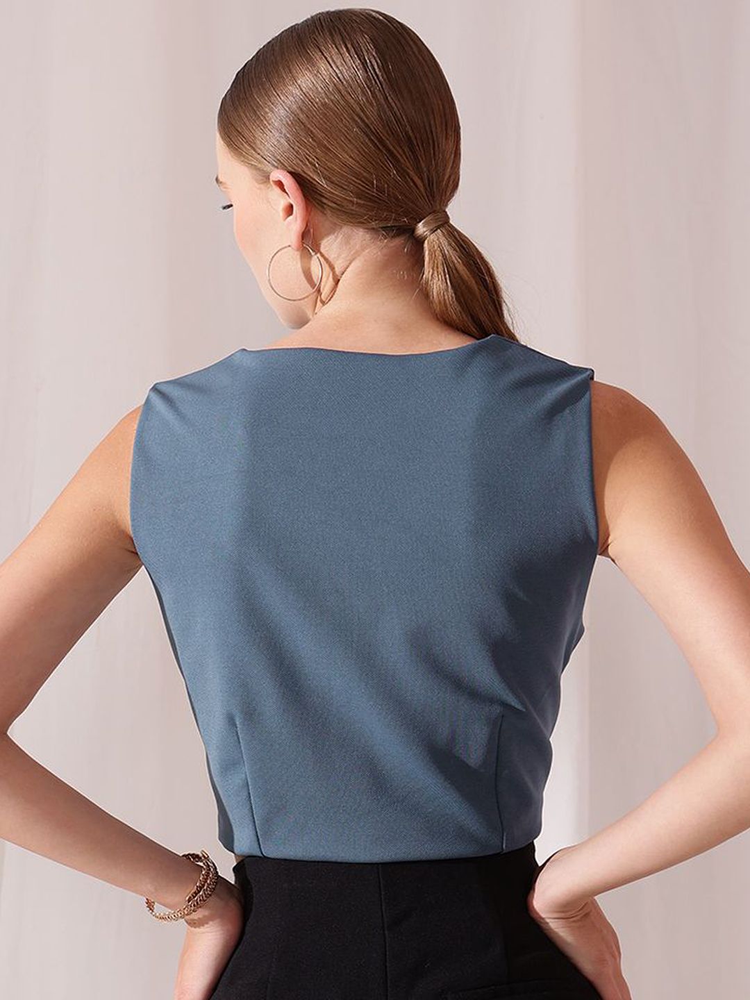 STREET 9 V-Neck Sleeveless Waistcoat