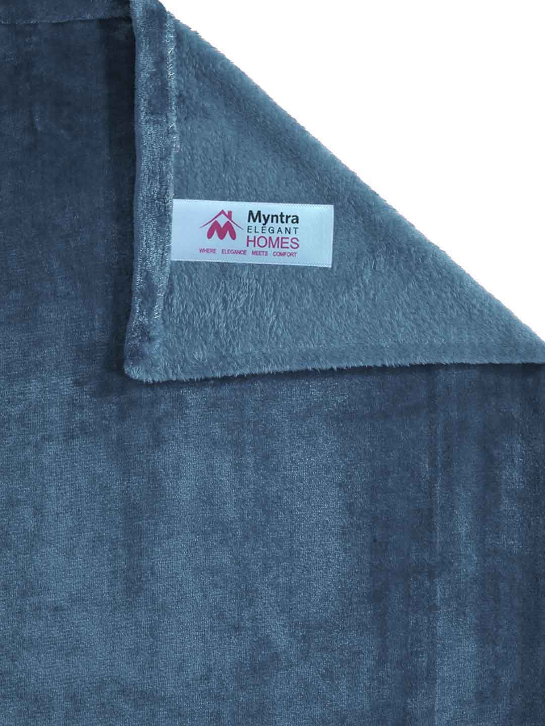 Myntra Elegant Homes Red 300 TC King Bedsheet with 2 Pillow Covers