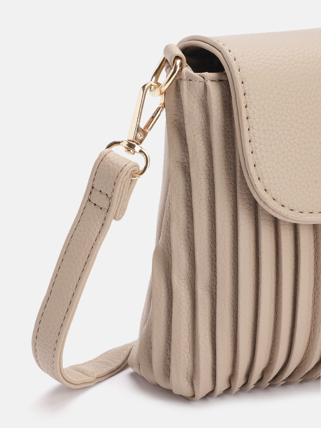DressBerry Structured Pleated Sling Bag