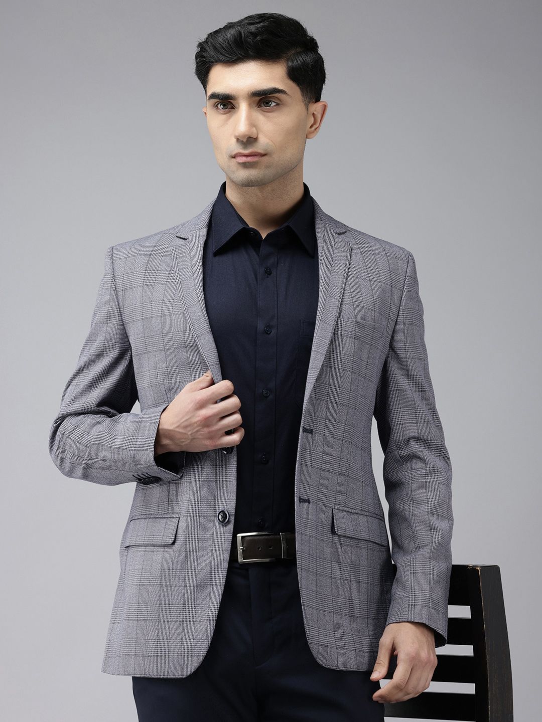 Park Avenue Slim Fit Textured Self Design Notched Lapel Single-Breasted Formal Blazer