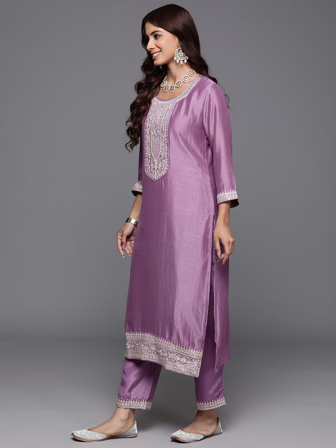Indo Era Floral Embroidered Regular Sequinned Kurta with Trousers & Dupatta
