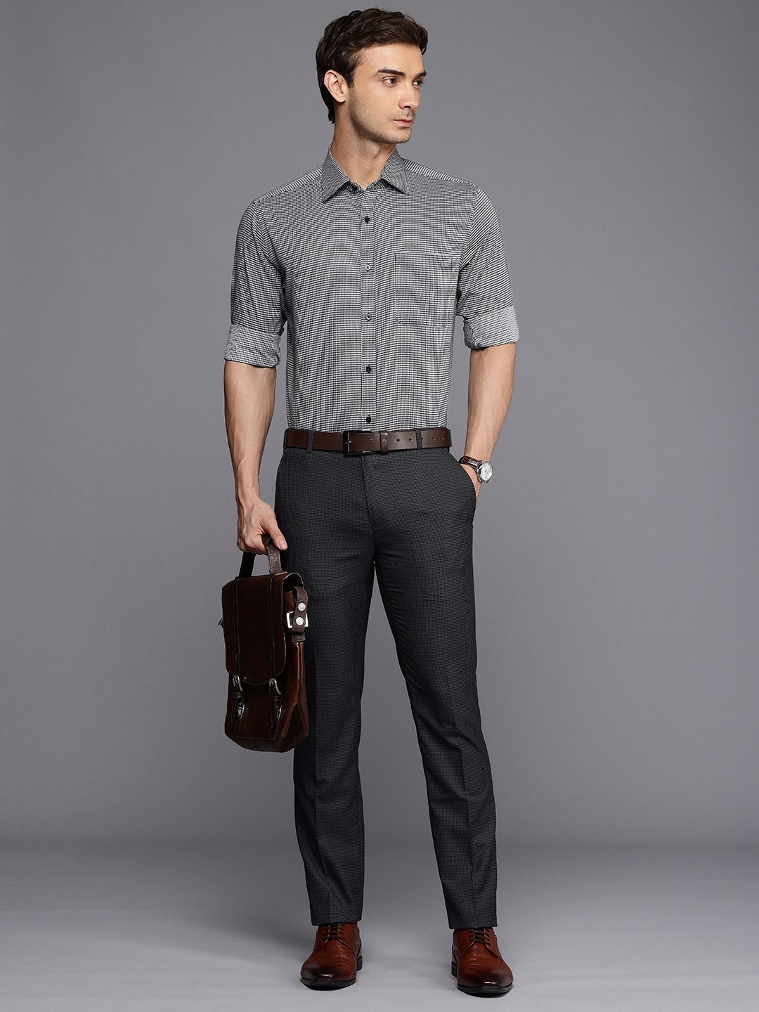 Raymond Slim Fit Textured Cutaway Collar Pure Cotton Formal Shirt