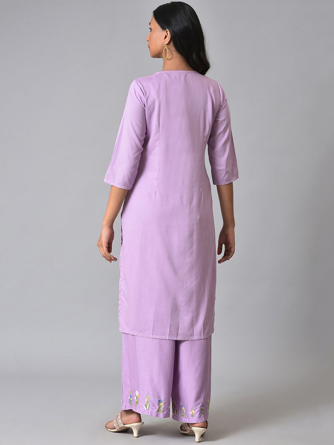 W Floral Embroidered Kurta