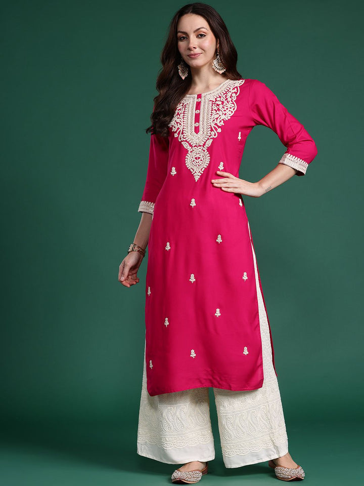 Indo Era Women Floral Embroidered Thread Work Kurta