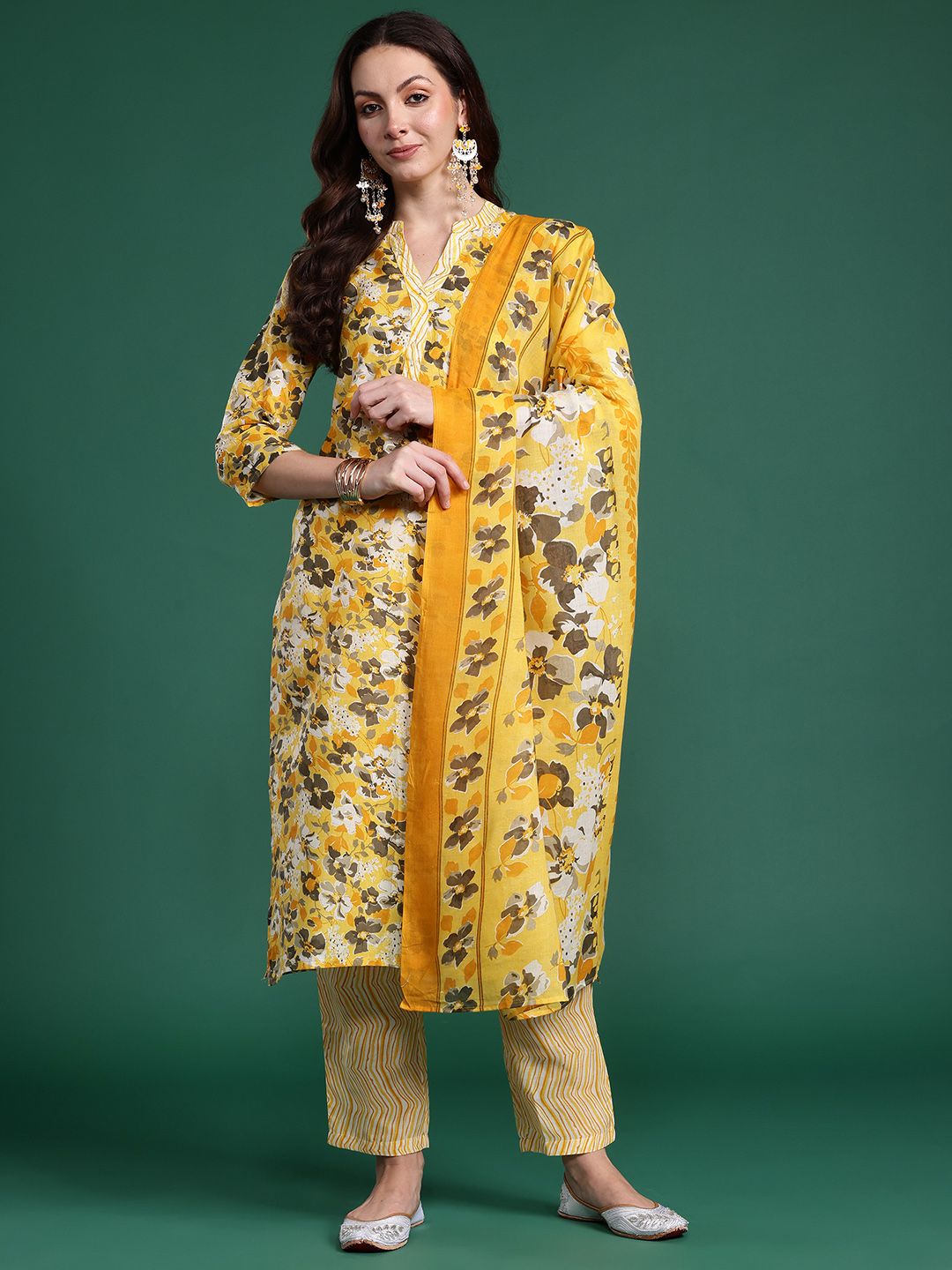 Indo Era Floral Printed Regular Pure Cotton Kurta with Trousers & Dupatta