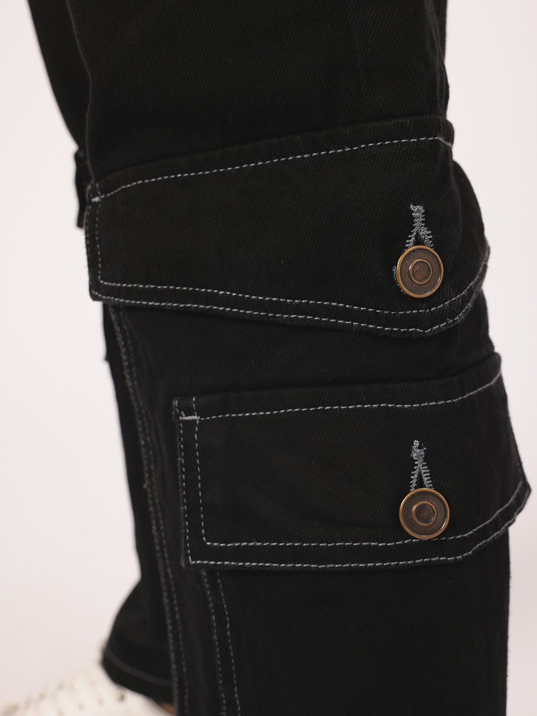 DressBerry Women Modern Classics Cargo Jeans