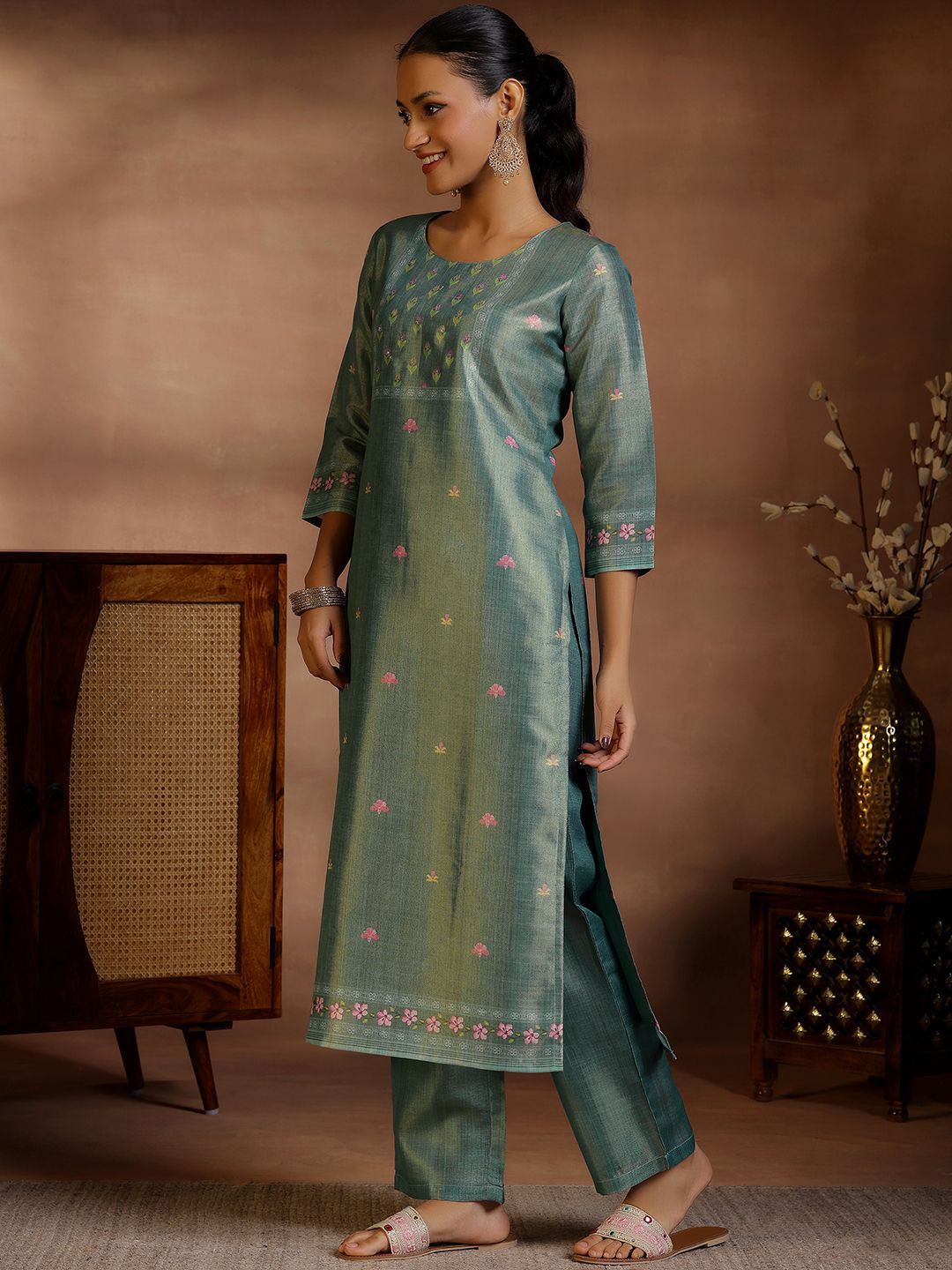 Libas Floral Printed Round Neck Straight Kurta with Trousers & Dupatta