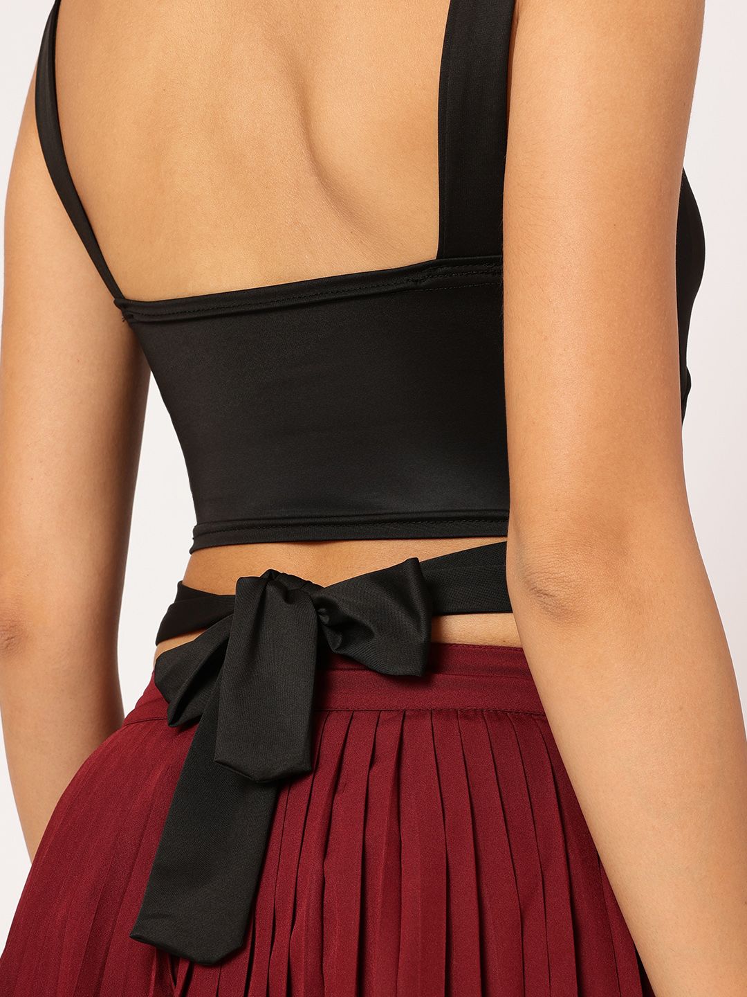 DressBerry Twisted Twirl Tie-Up Crop Top