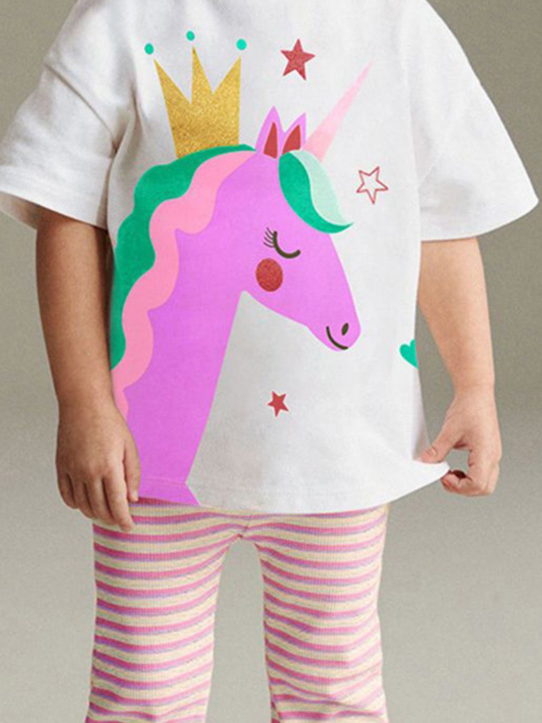 YK Girls Printed T-shirt With Leggings