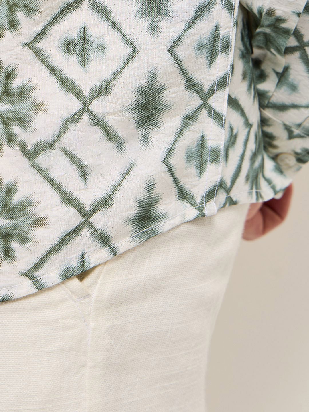 THE BEAR HOUSE Men Opaque Printed Casual Shirt