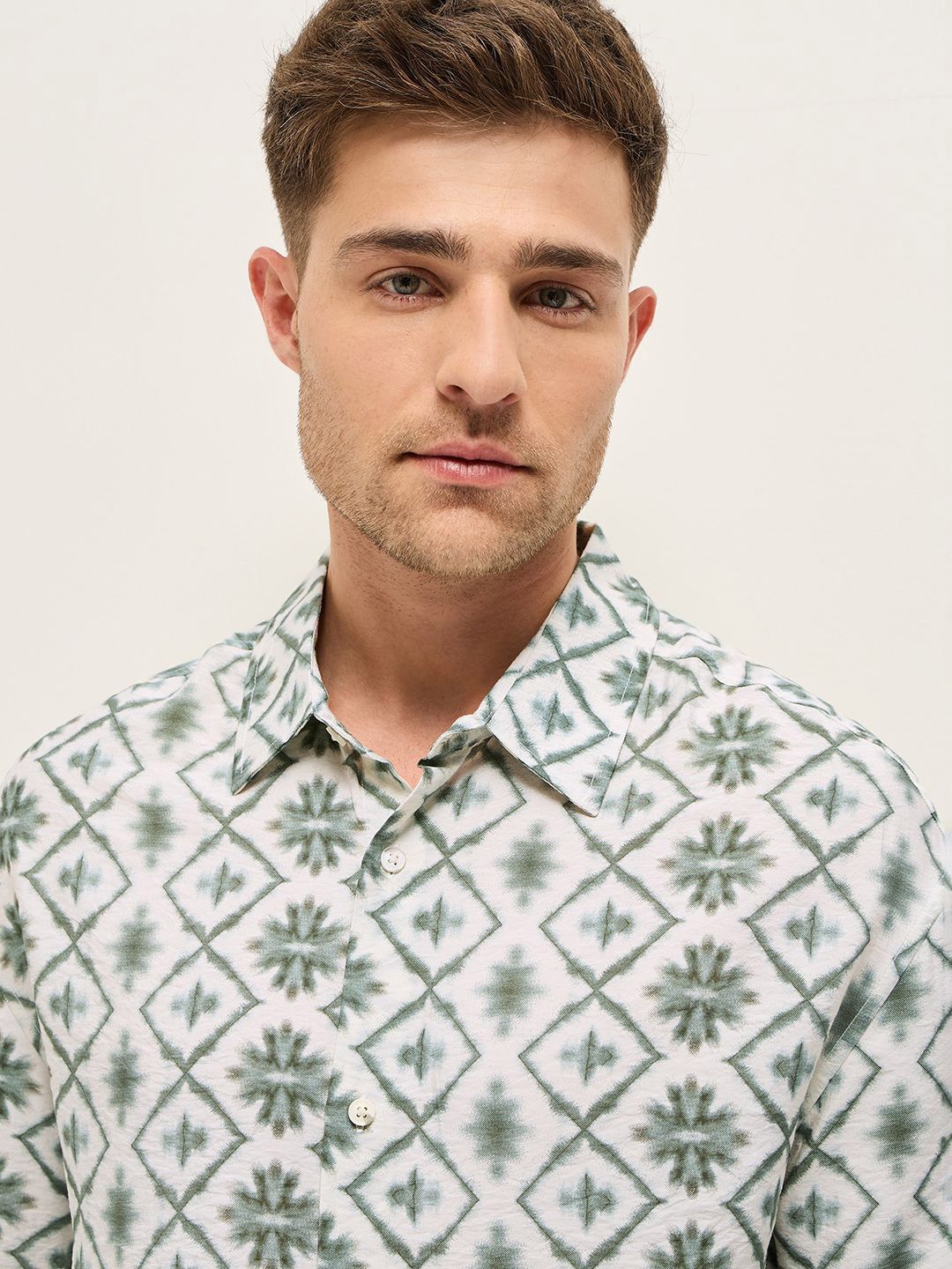 THE BEAR HOUSE Men Opaque Printed Casual Shirt