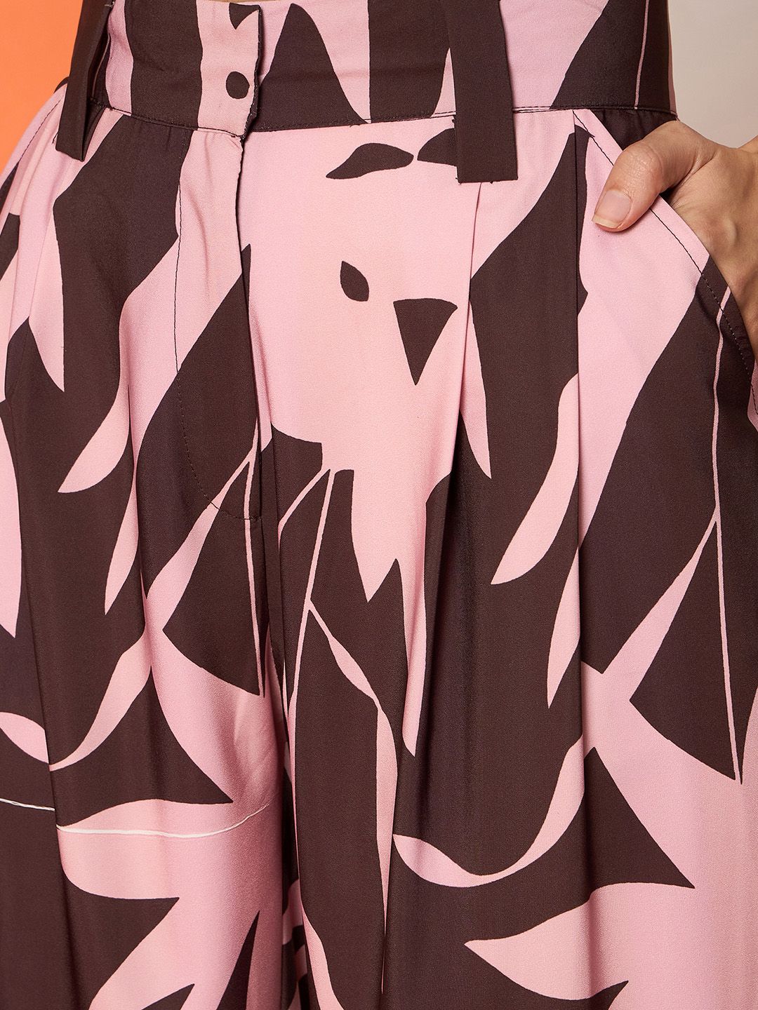 Antheaa Women Abstract Printed Smart Loose Fit High-Rise Trousers