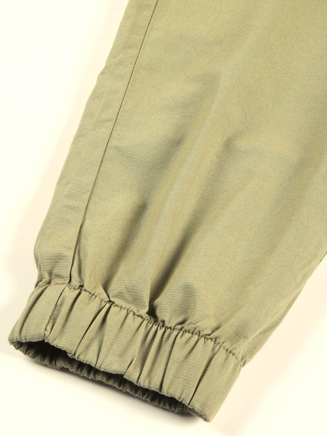 Thomas Scott Men Smart Slim Fit solid cotton Cargos Trousers