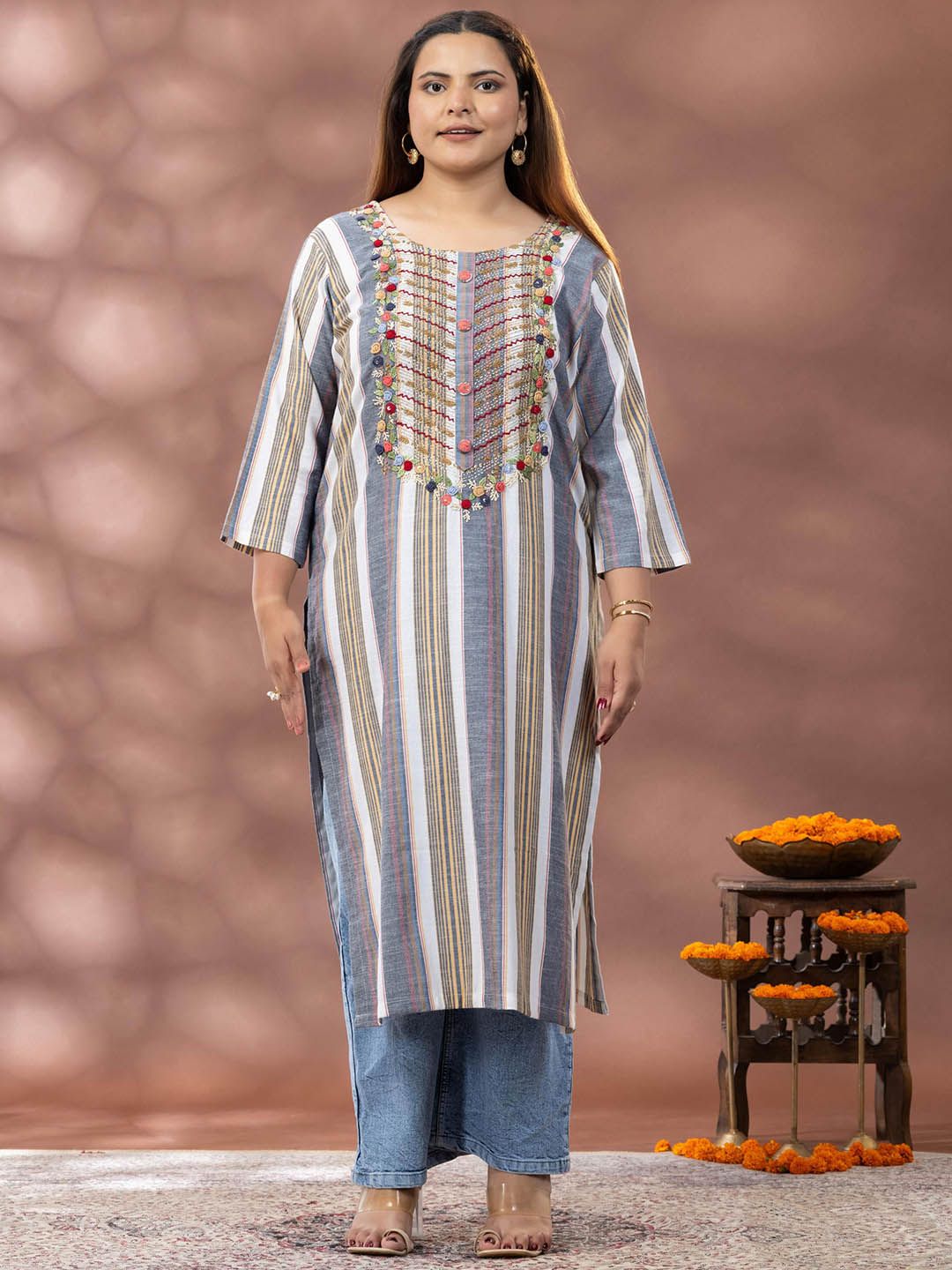 Mamicha Striped Straight Kurta