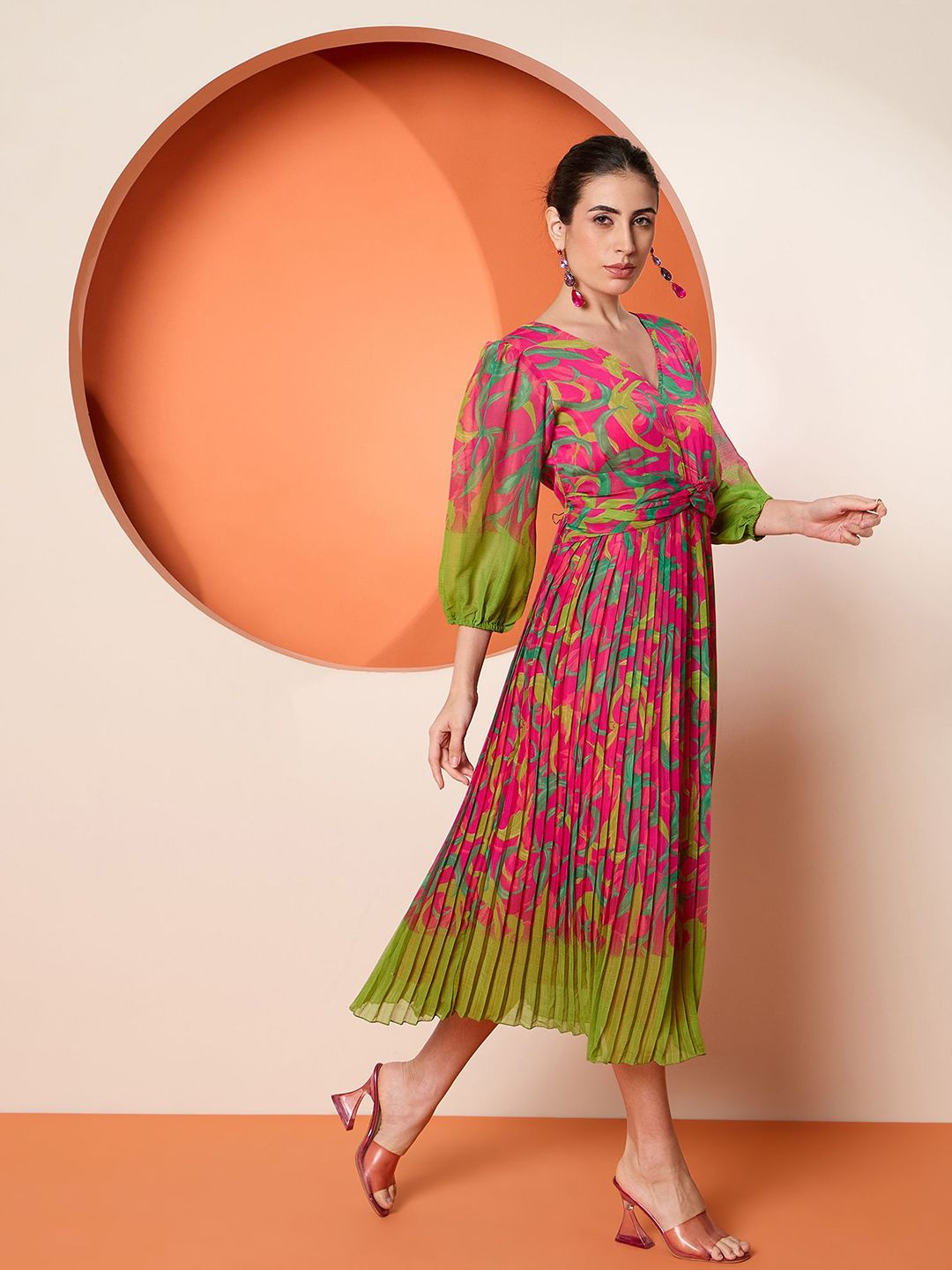 Antheaa Women Floral Printed Fit & Flare Pleated Midi Dress