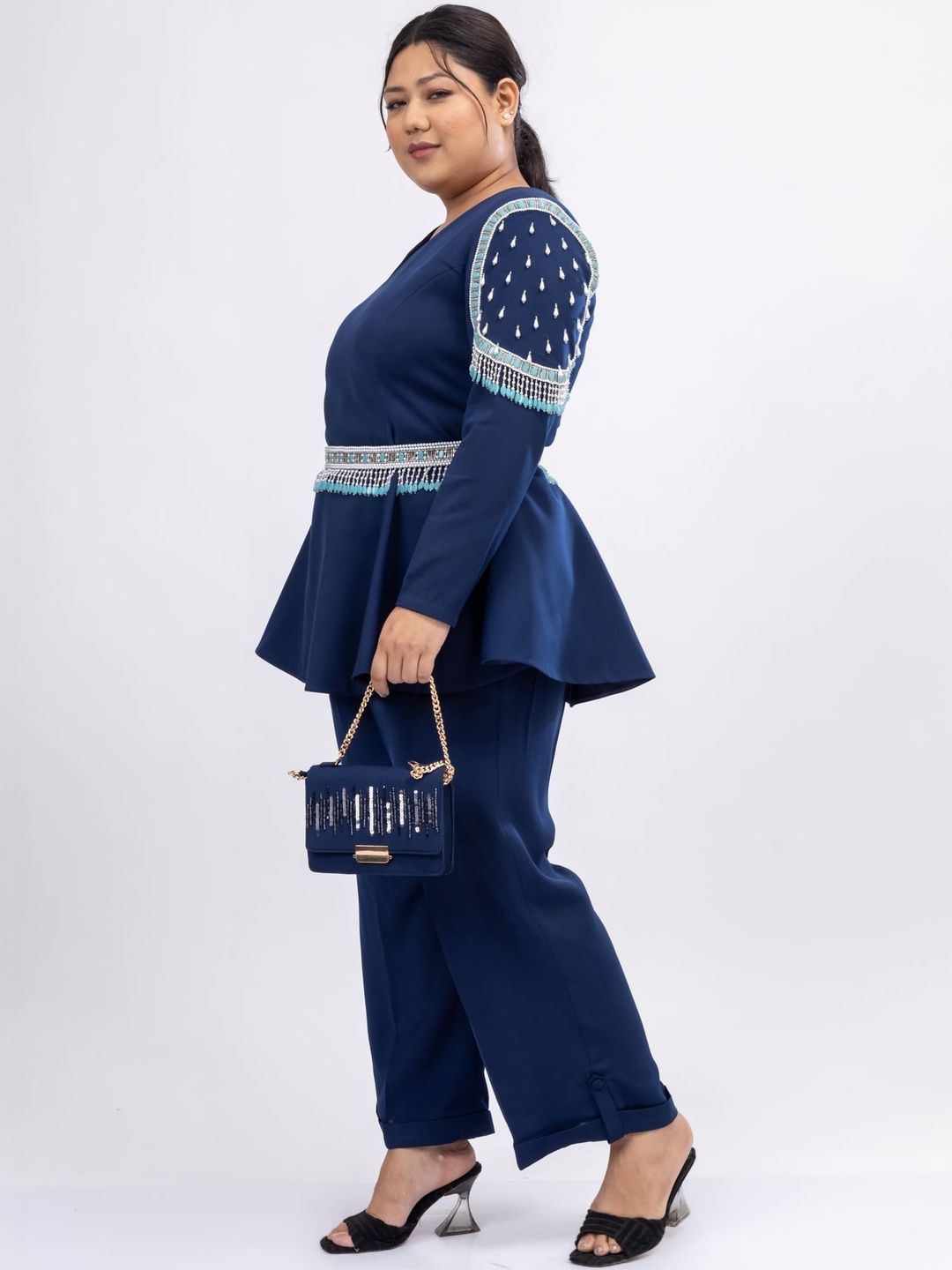 Mamicha Berhias V-Neck Tunik & Seluar Co-Ords