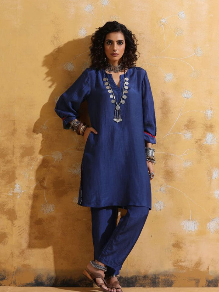 trueBrowns Muslin Silk Relaxed-FitTunic With Trousers Co-Ords