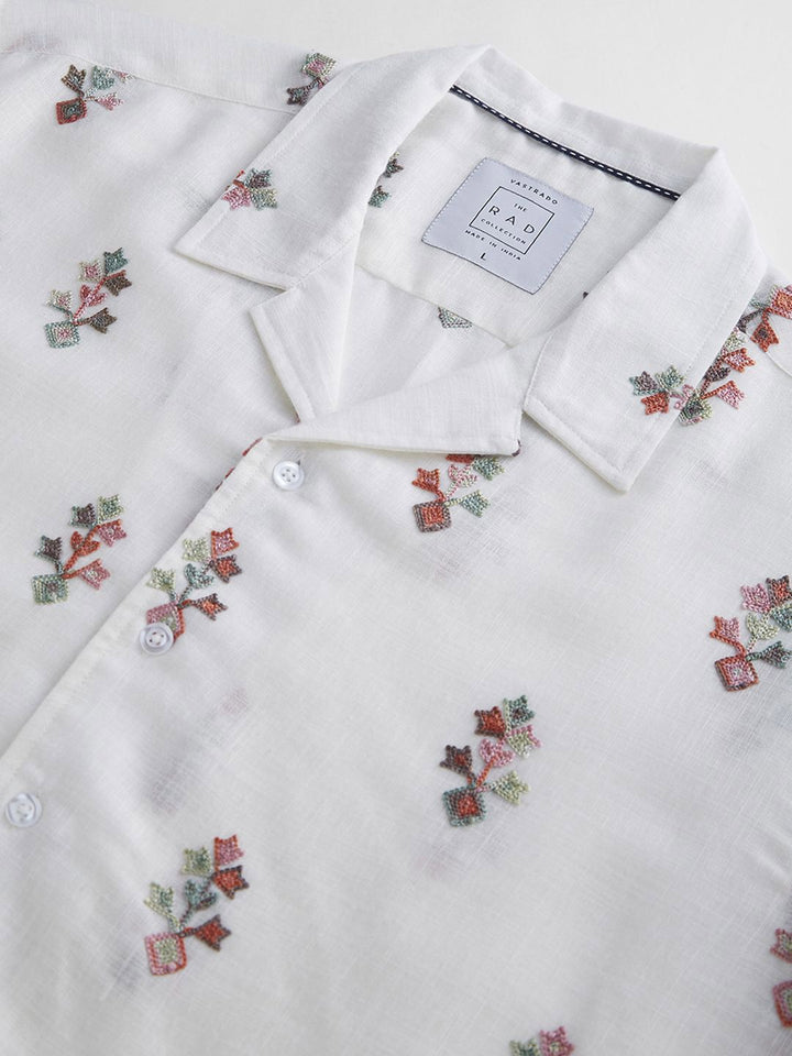 VASTRADO Men White Embroidered Notch Collar Oversized Pure Cotton Shirt