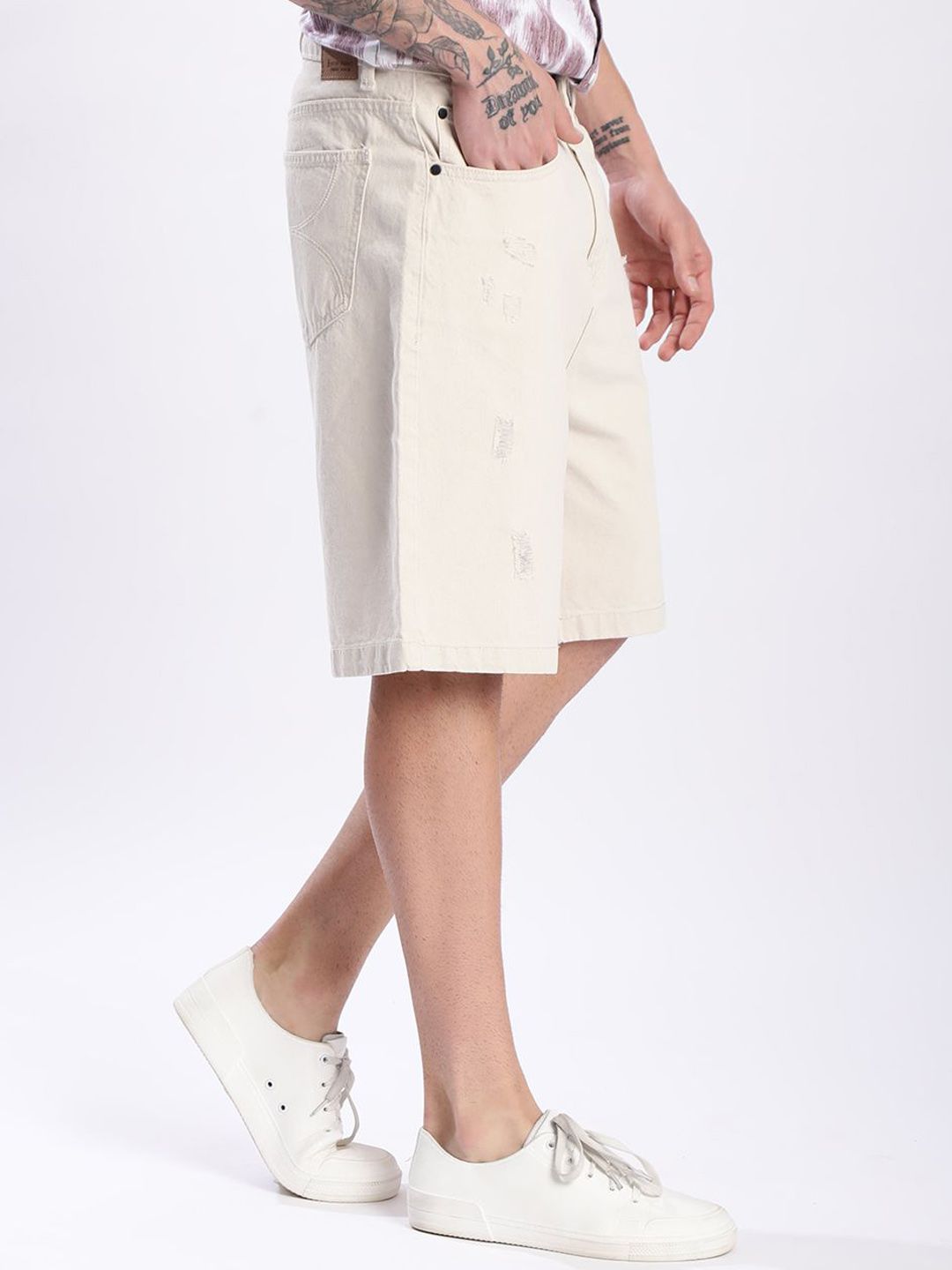 Bene Kleed Men Relax Fit Distressed Denim Shorts