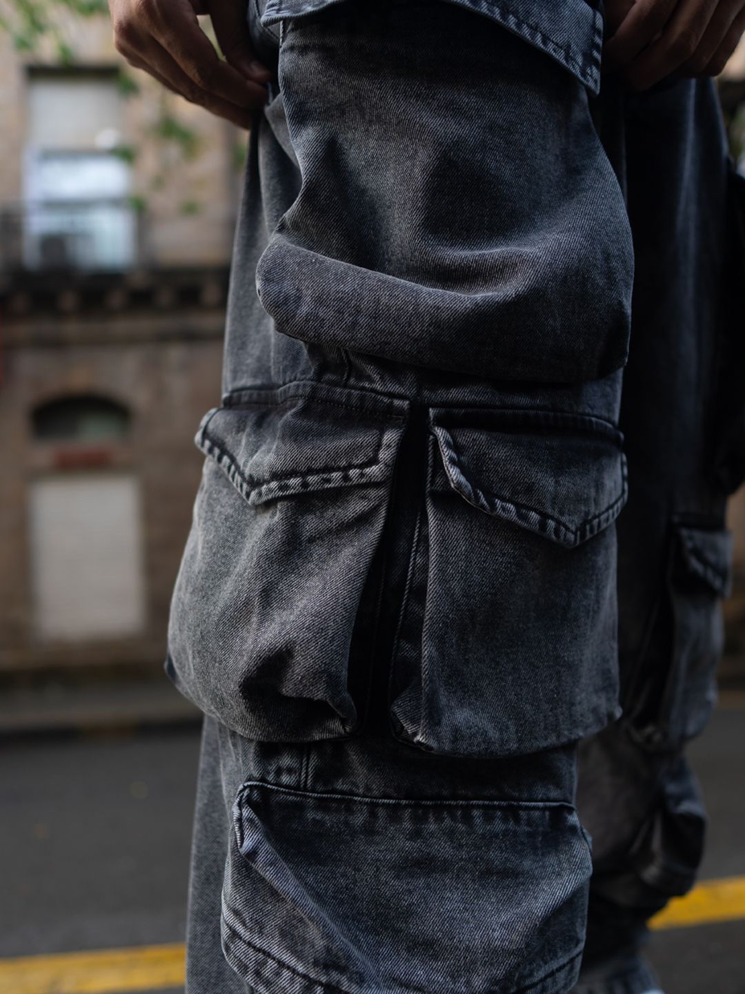 Powerlook Men Cotton Mid-Rise Baggy Fit Cargo Trousers