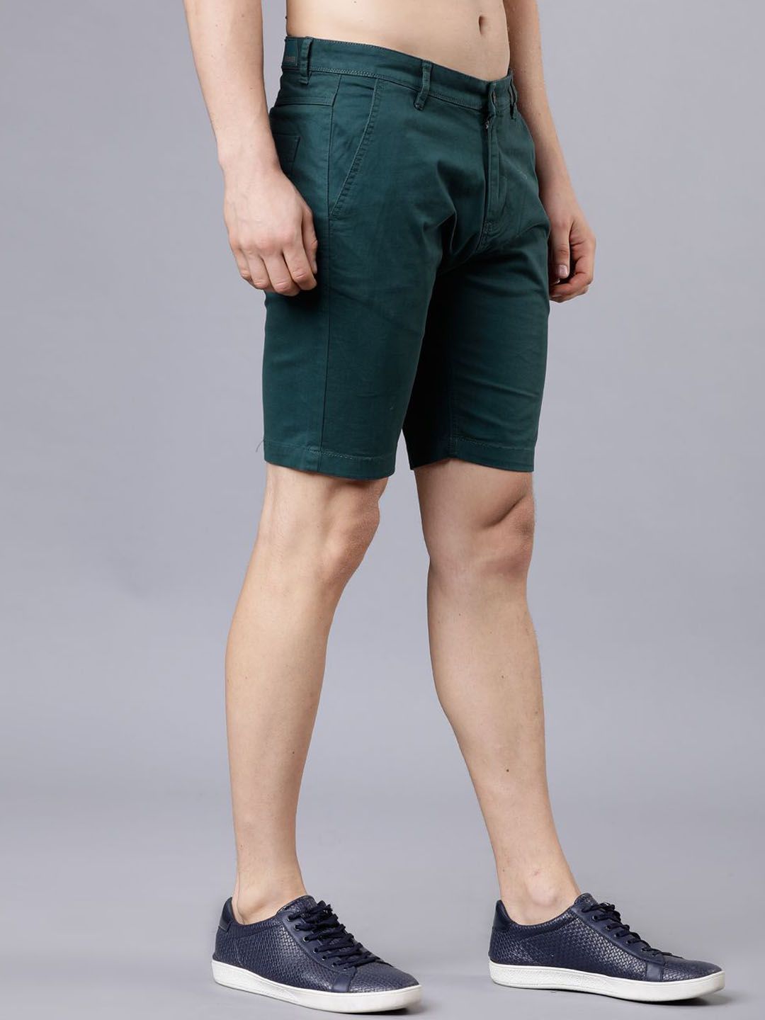 HIGHLANDER Men Slim Fit High-Rise Shorts