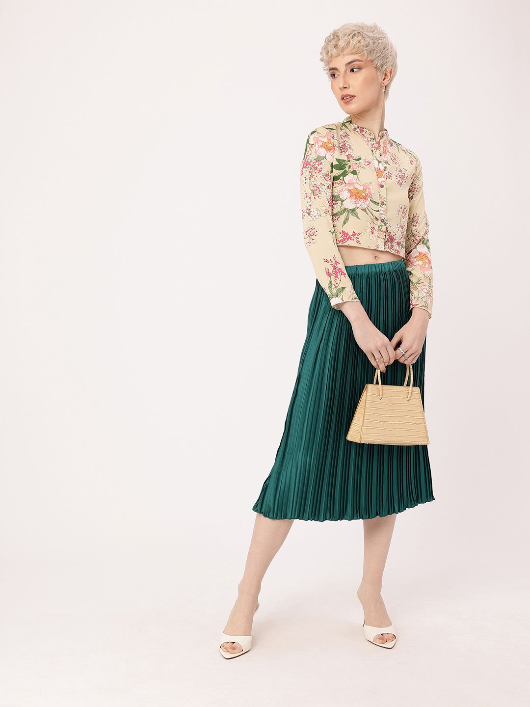 DressBerry Fresh Holiday Floral Printed Crop Shirt