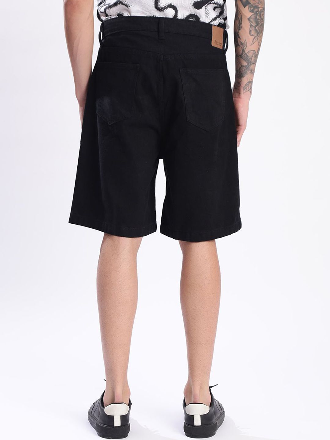 Bene Kleed Men Relax Fit Distressed Denim Shorts