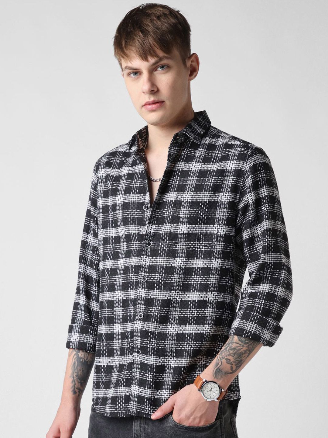 VASTRADO Men Classic Slim Fit Checked Casual Shirt