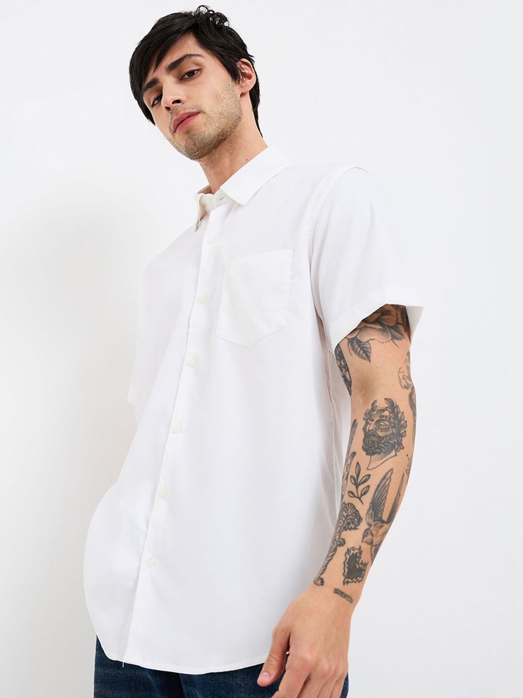 SPYKAR Men Spread Collar Solid Casual Shirt