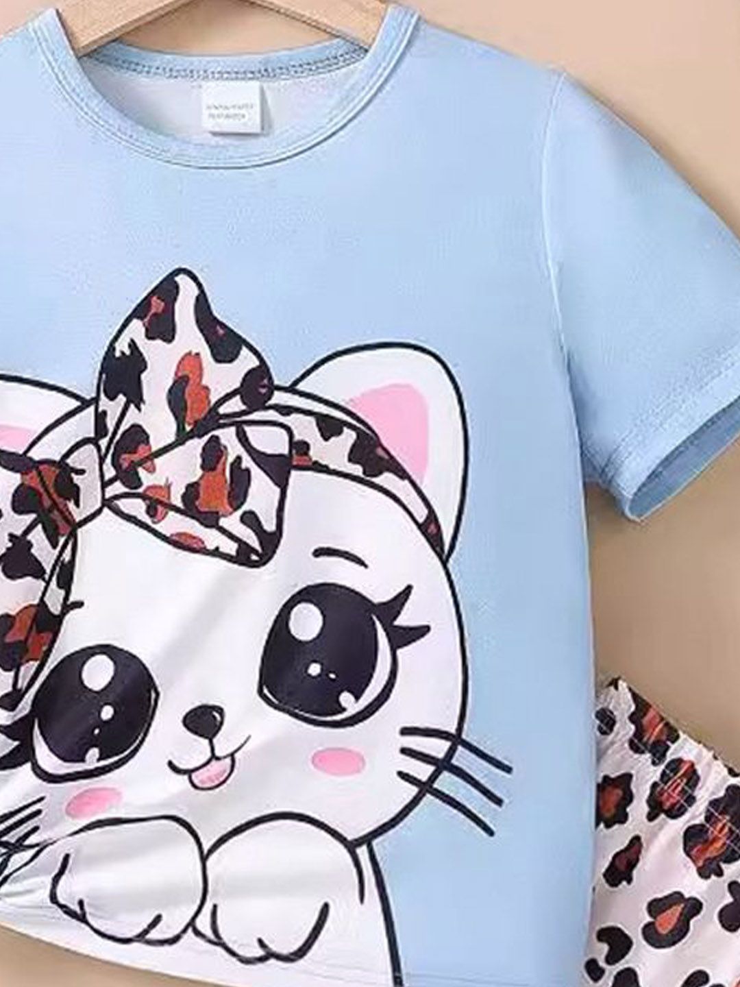 YK Girls Printed T-shirt with Trousers