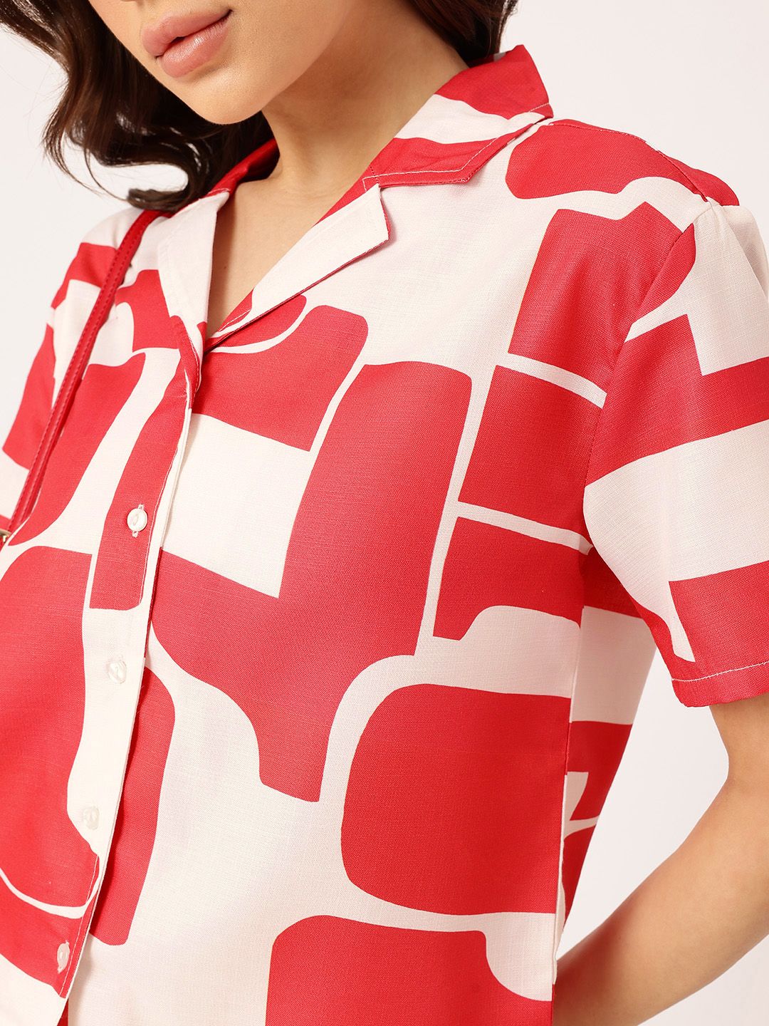 DressBerry Trendy Glam Printed Boxy Casual Shirt