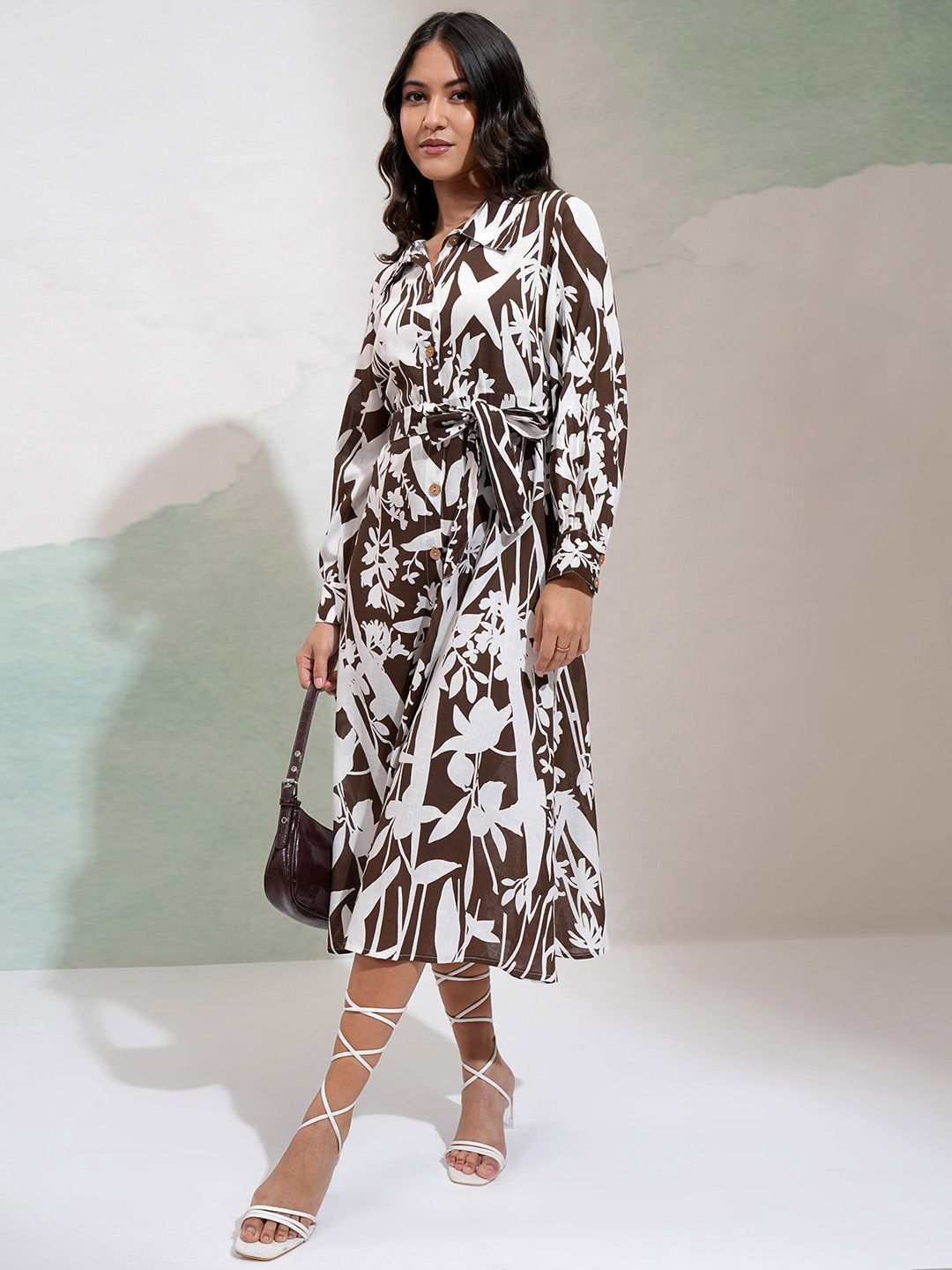 Vishudh Floral Printed Fit & Flare Midi Dress