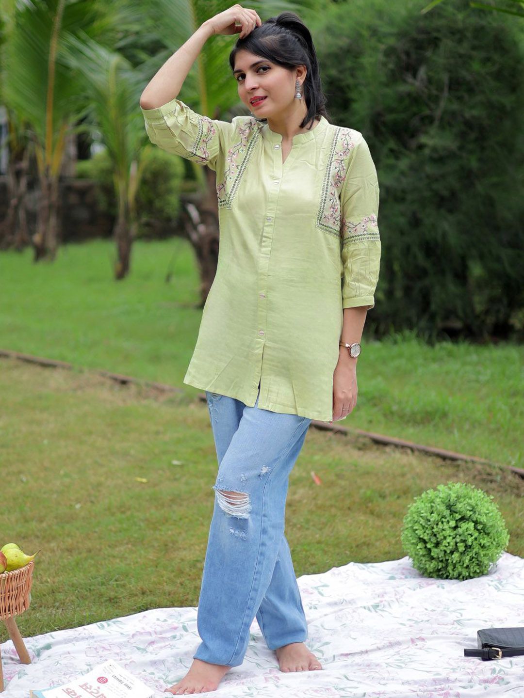 KALINI Floral Embroidered Mandarin Collar A-Line Kurti