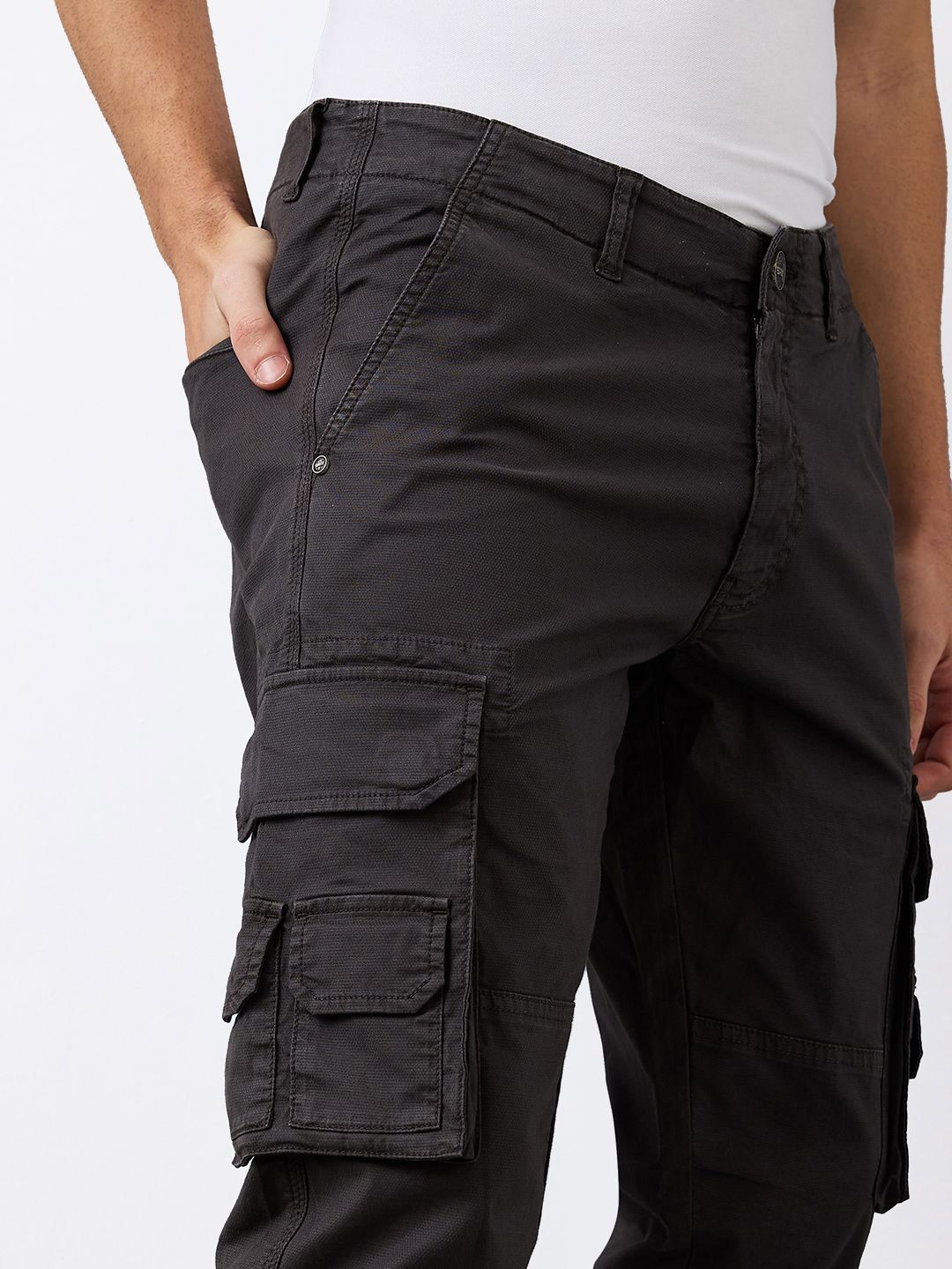 SPYKAR Men Straight Fit Mid Rise Cargos