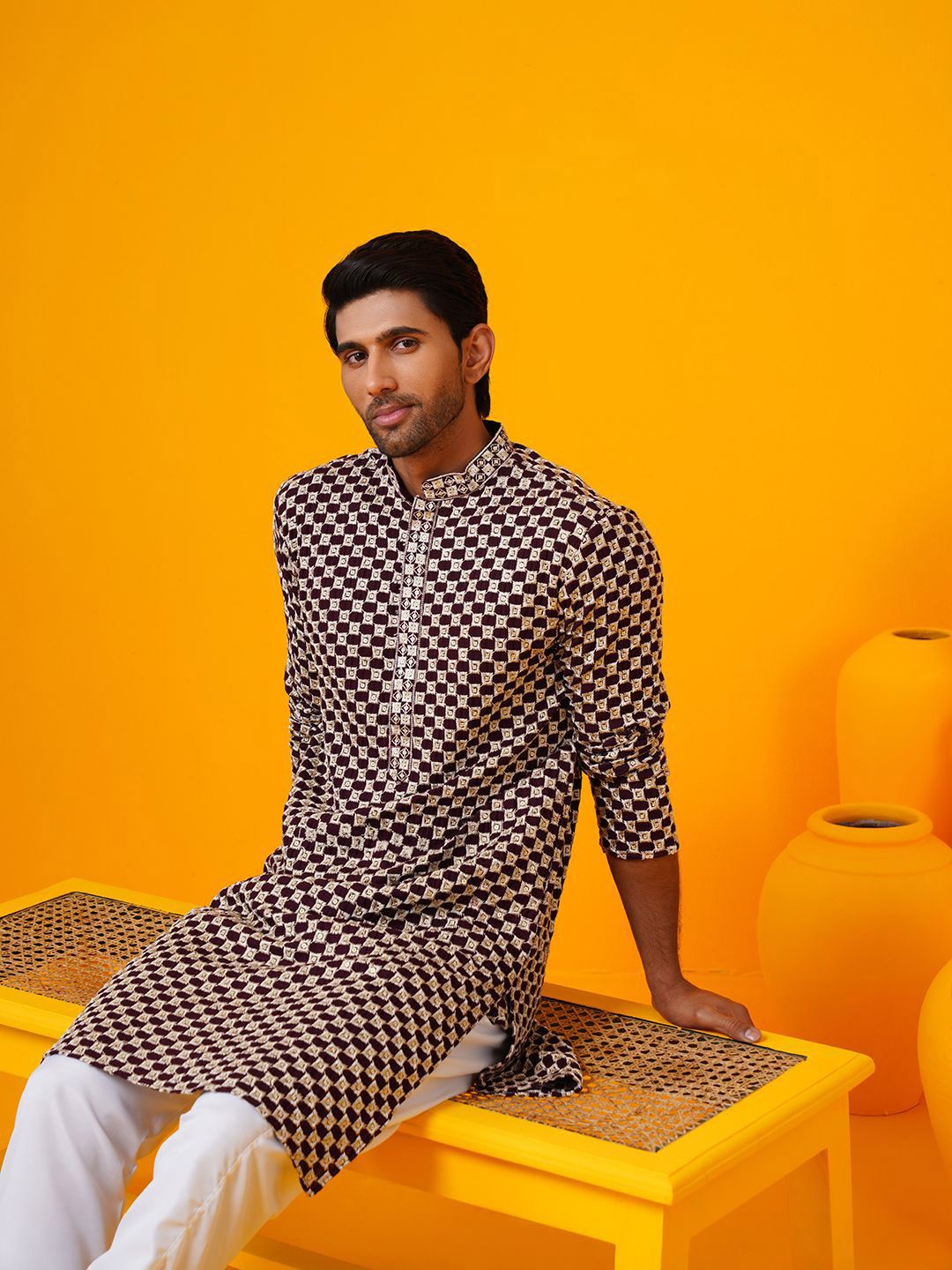 SOJANYA Men Geometric Embroidered Mandarin Collar Thread Work Straight Kurtas
