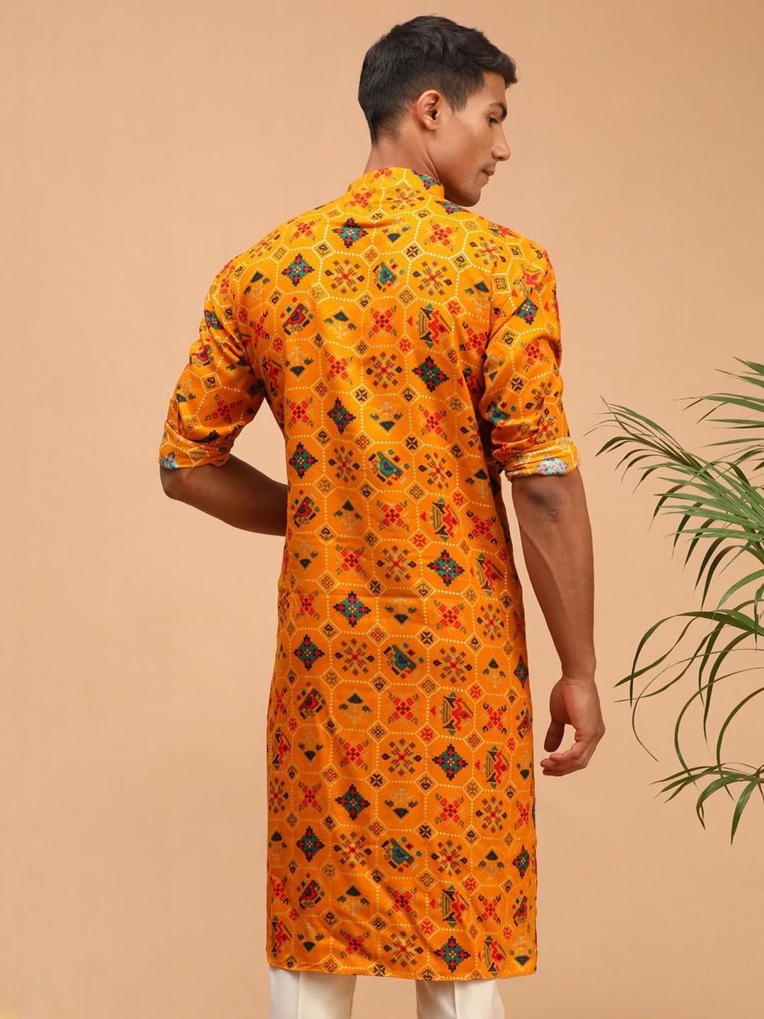 VASTRAMAY Men Floral Printed Kurta