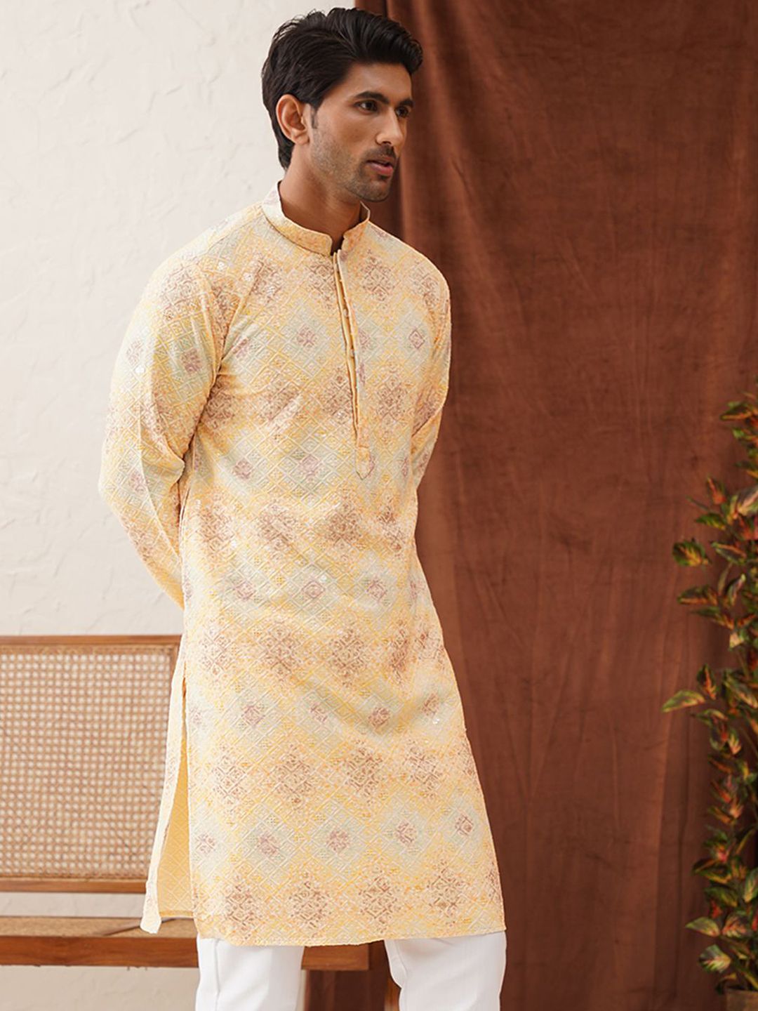 Jompers Men Geometric Embroidered Sequinned Kurta