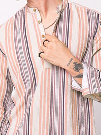 VASTRADO Men Crinkled Striped Kurta