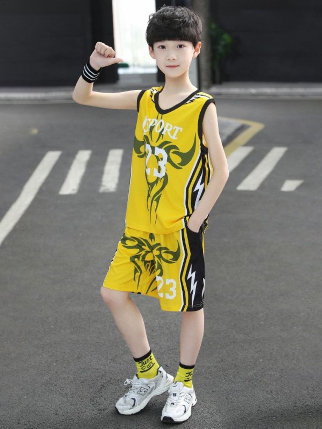 YK Boys Printed Round Neck T-Shirt With Shorts
