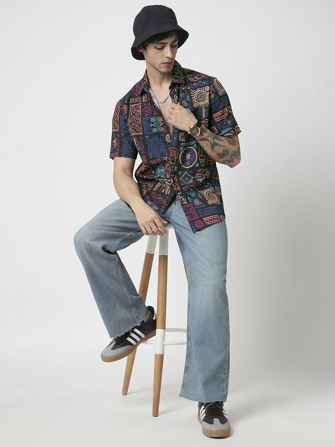 VASTRADO Men Classic Ethnic Motifs Printed Slim Fit Casual Shirt