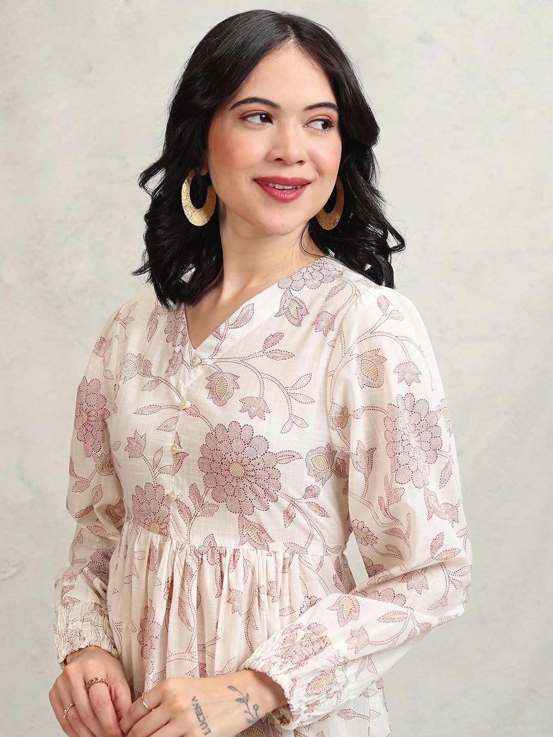 Vishudh Floral Printed Puff Sleeves Fit and Flare Midi Dress