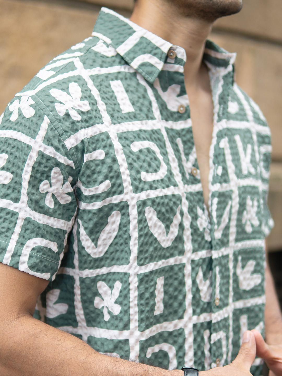 Powerlook Geometric Printed Short Sleeves Shirt
