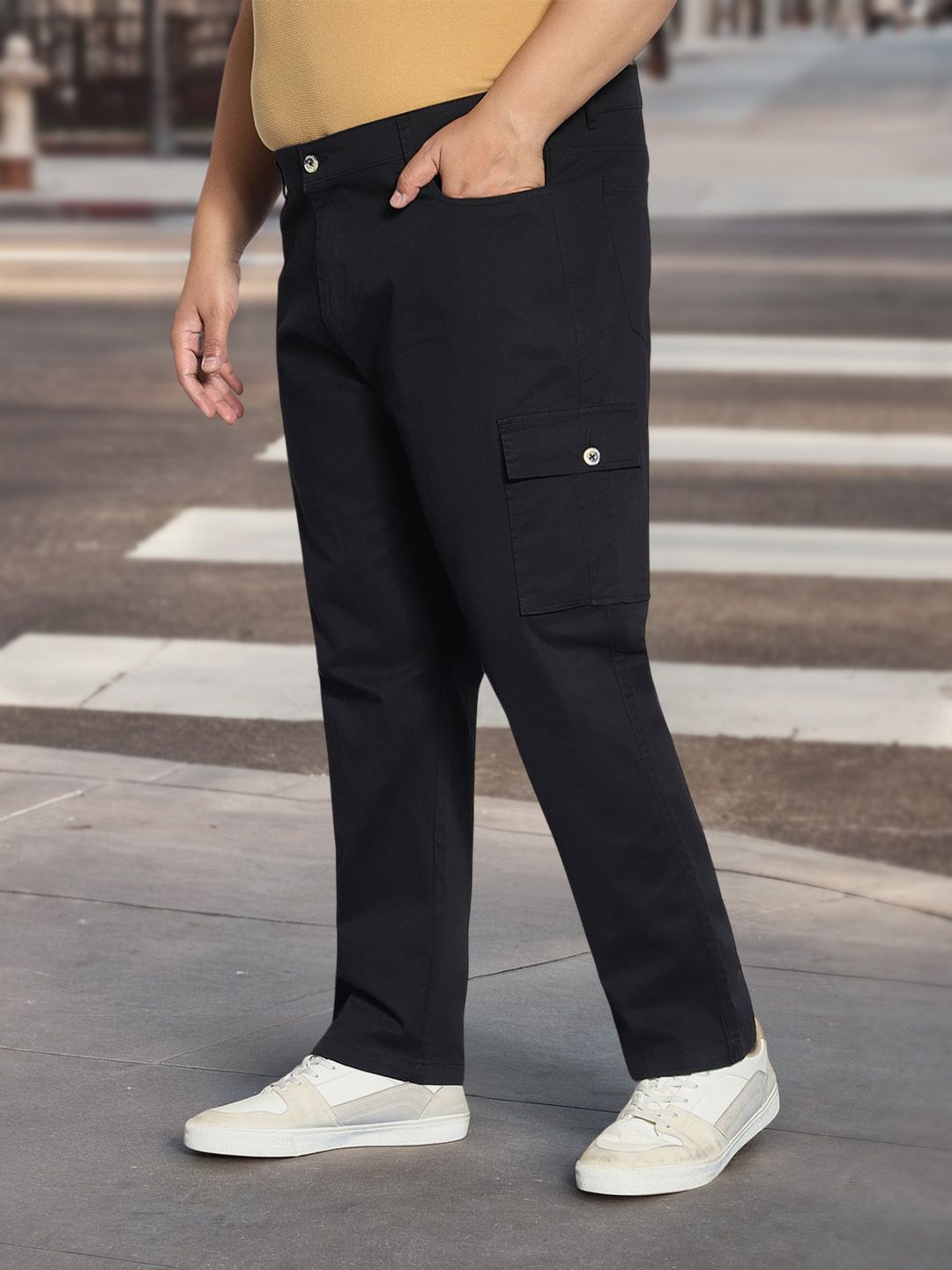 Urbano Fashion Men Blue Slim Fit Mid-Rise Clean Look Stretchable Jogger Jeans